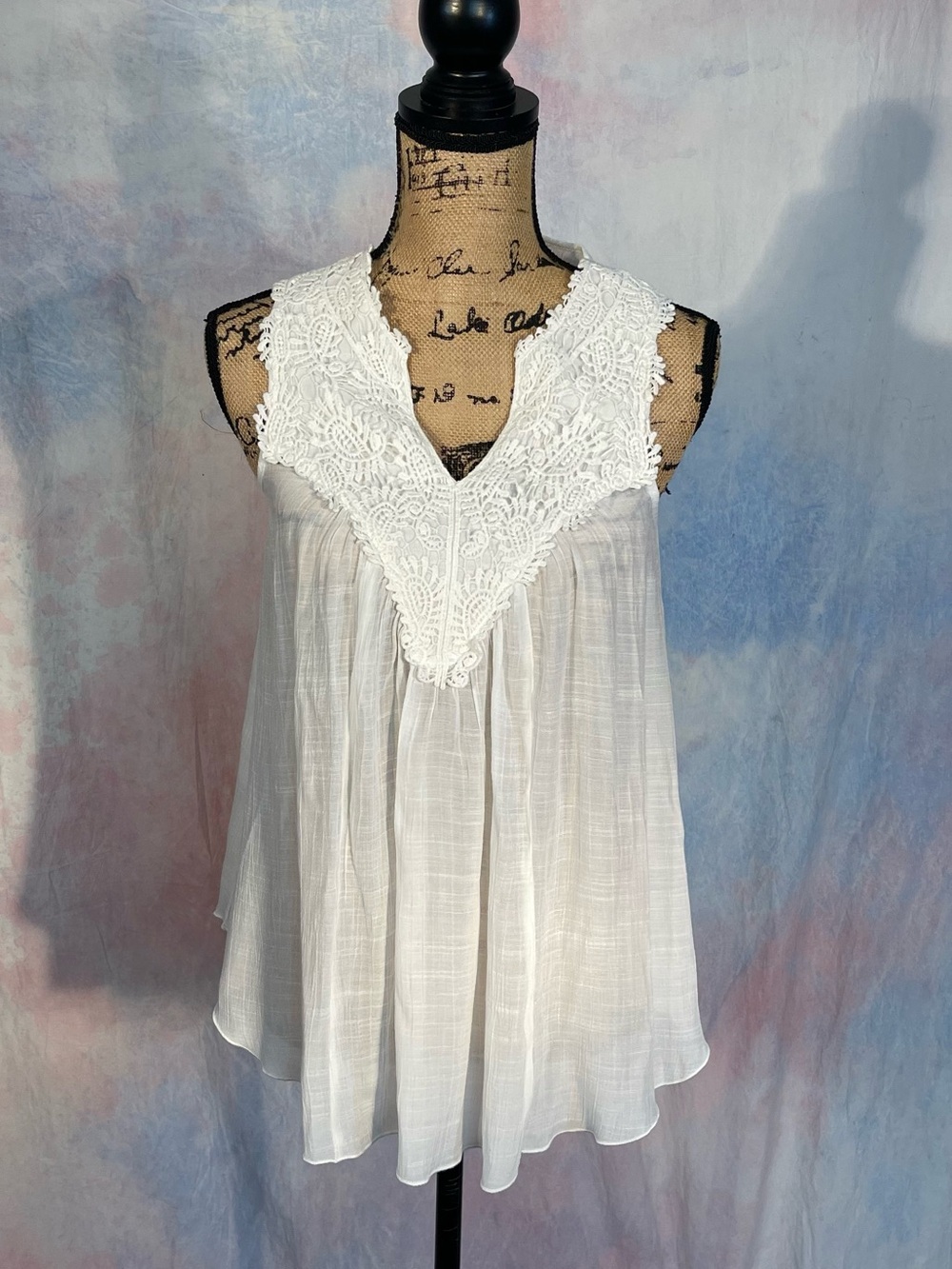 Y2K BCX white boho linen tank top size small